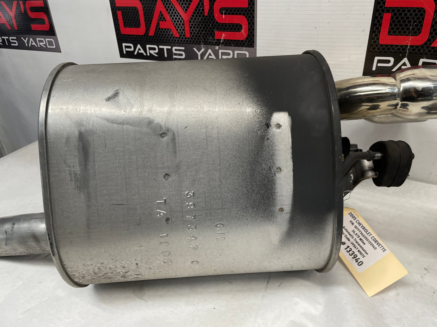 2005 Chevy C6 Corvette Factory OEM Cat Back Exhaust Mid Intermediate Pipe Mufflers - Day's Parts Yard