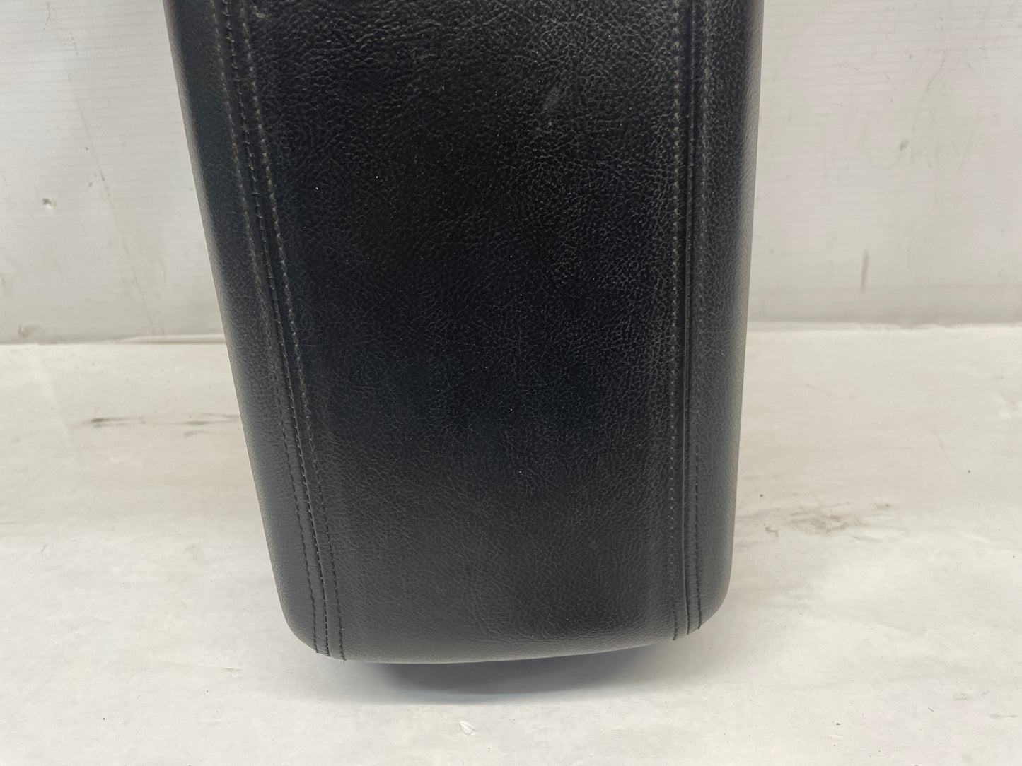 2005 Pontiac GTO Center Console Arm Rest Assembly OEM