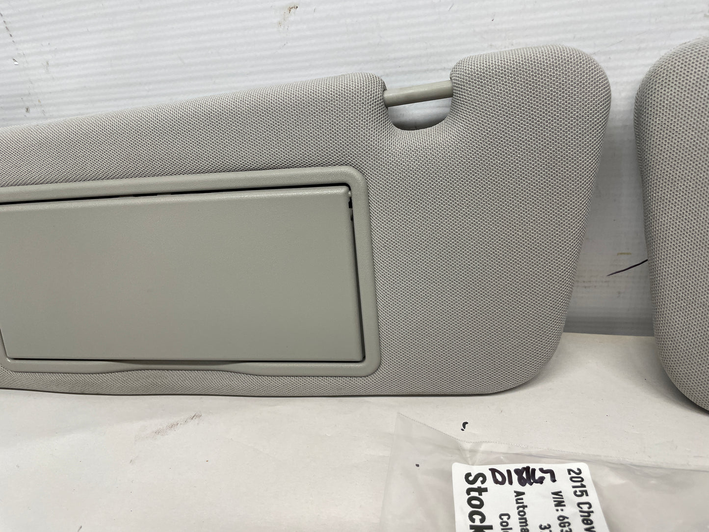 2015 Chevy SS Sedan RH & LH Sun Visor Sunvisor w/Clips OEM - Day's Parts Yard