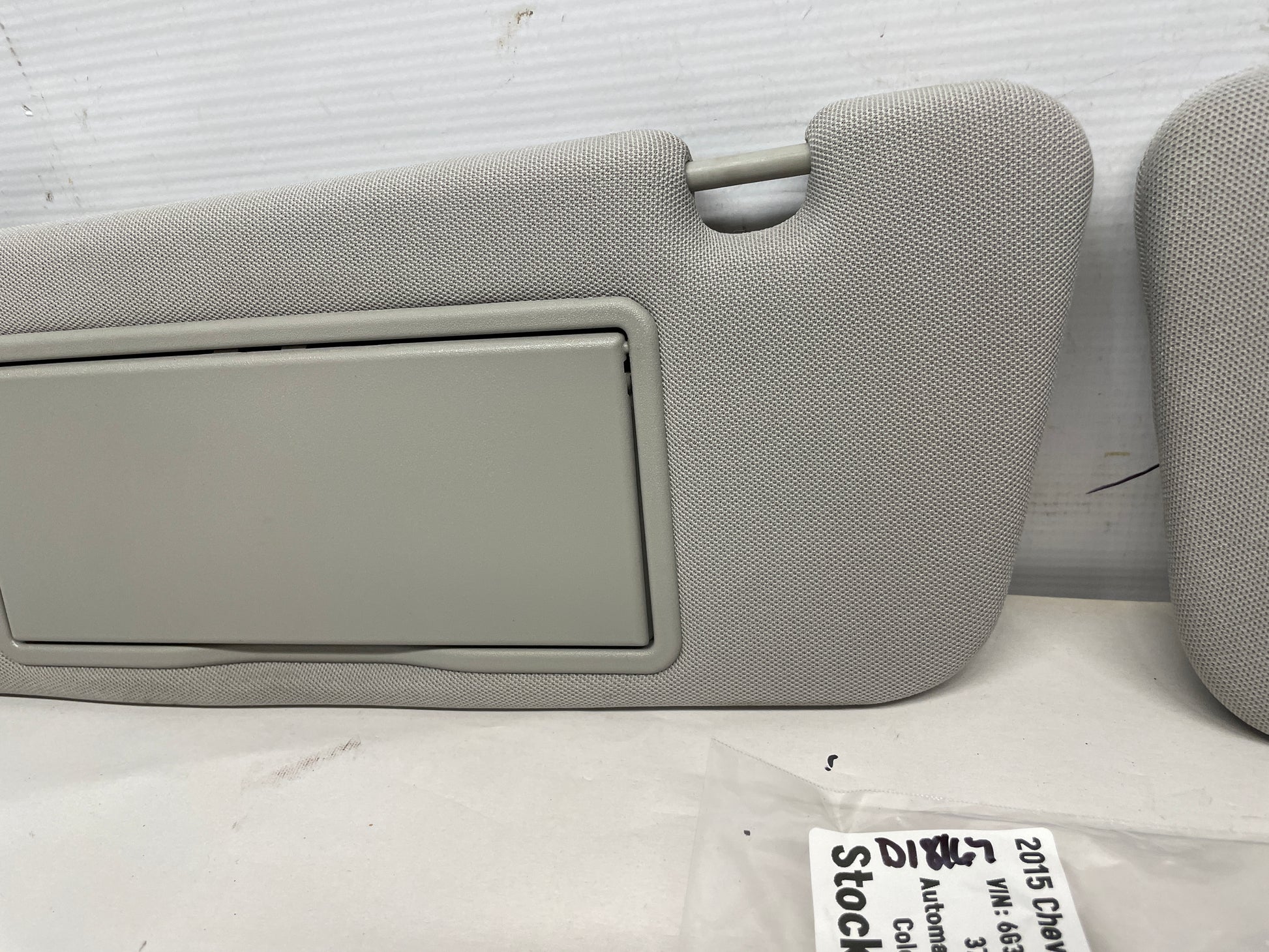 2015 Chevy SS Sedan RH & LH Sun Visor Sunvisor w/Clips OEM - Day's Parts Yard
