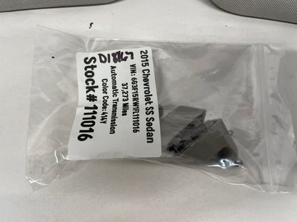 2015 Chevy SS Sedan RH & LH Sun Visor Sunvisor w/Clips OEM - Day's Parts Yard