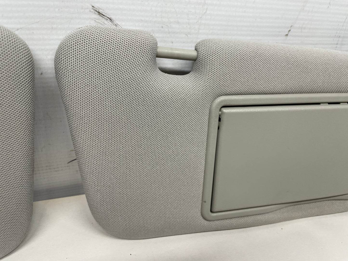 2015 Chevy SS Sedan RH & LH Sun Visor Sunvisor w/Clips OEM - Day's Parts Yard