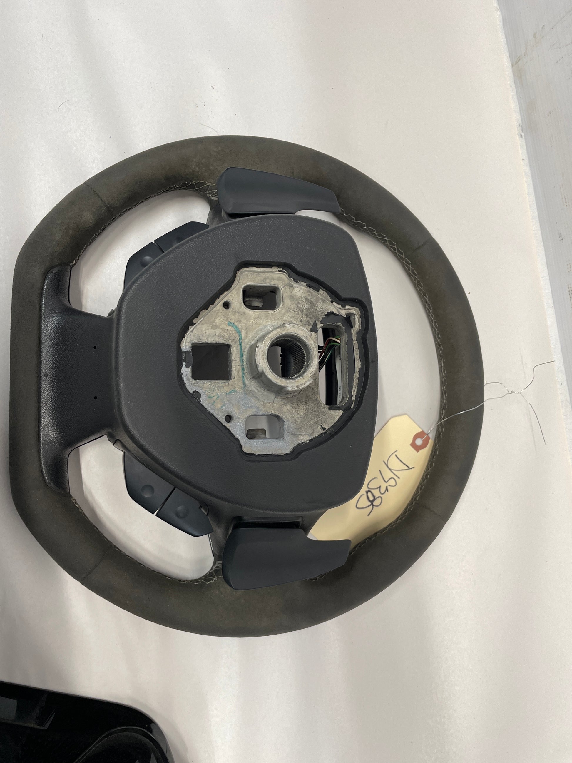 2018 Chevy Camaro 1LE SS Steering Wheel Suede Alcantara w/ Carbon Fiber Trim OEM - Day's Parts Yard