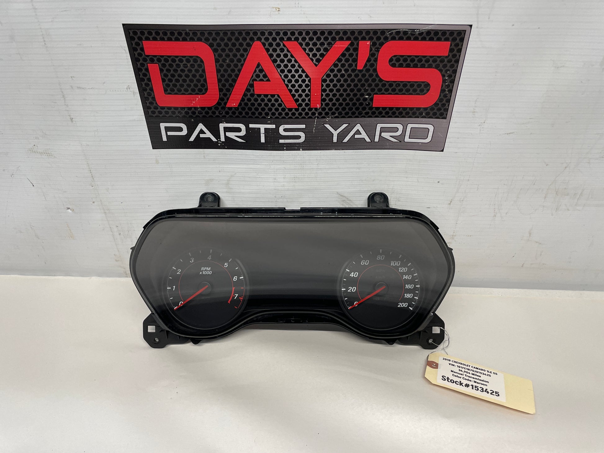 2018 Chevy Camaro 1LE SS Gauge Cluster Speedometer OEM - Day's Parts Yard