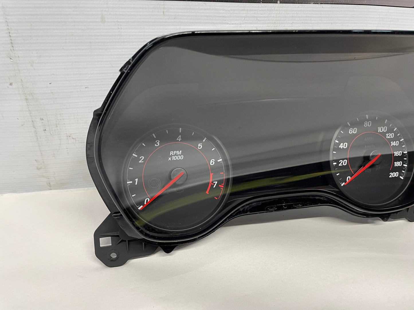 2018 Chevy Camaro 1LE SS Gauge Cluster Speedometer OEM - Day's Parts Yard