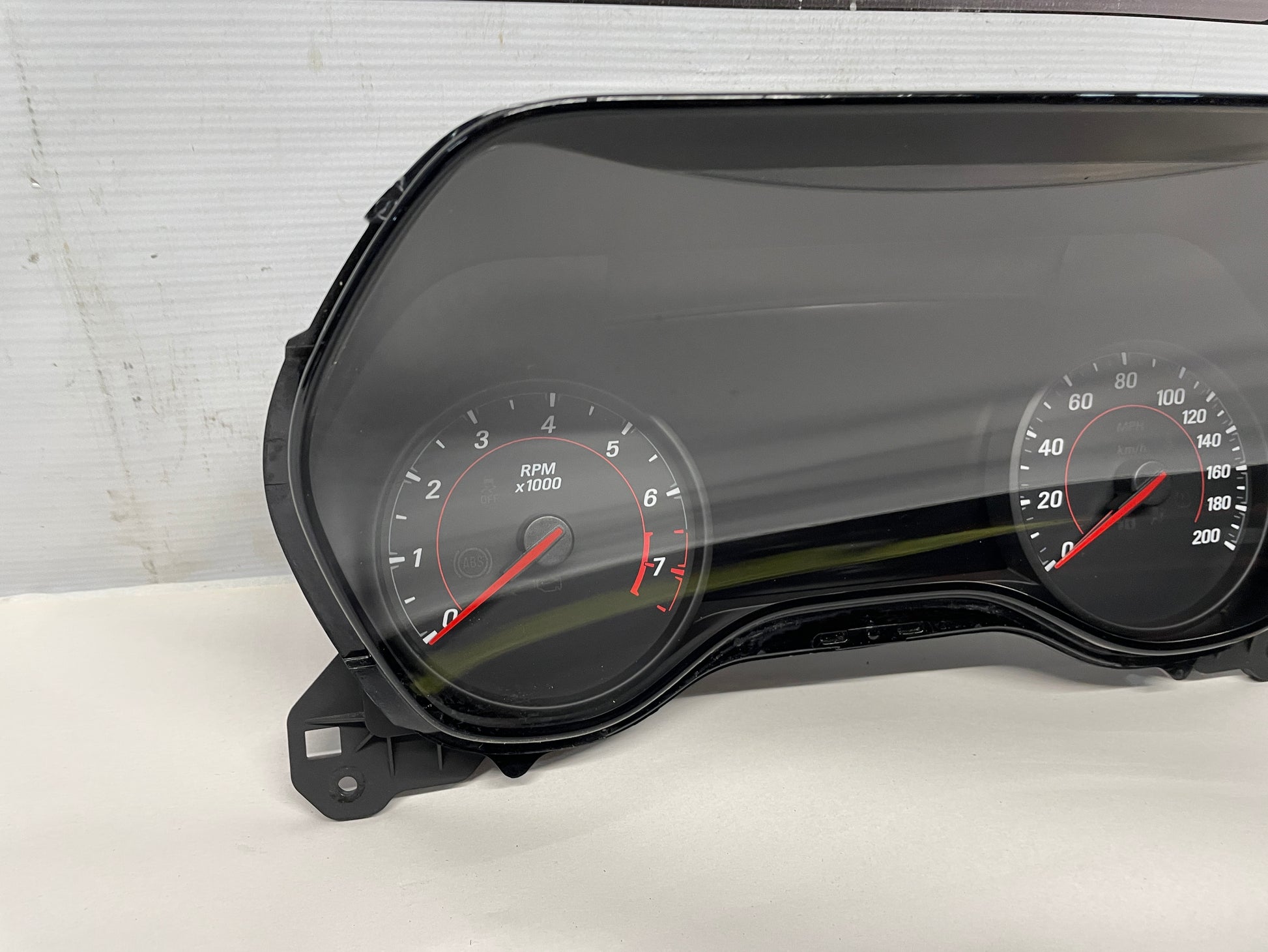 2018 Chevy Camaro 1LE SS Gauge Cluster Speedometer OEM - Day's Parts Yard
