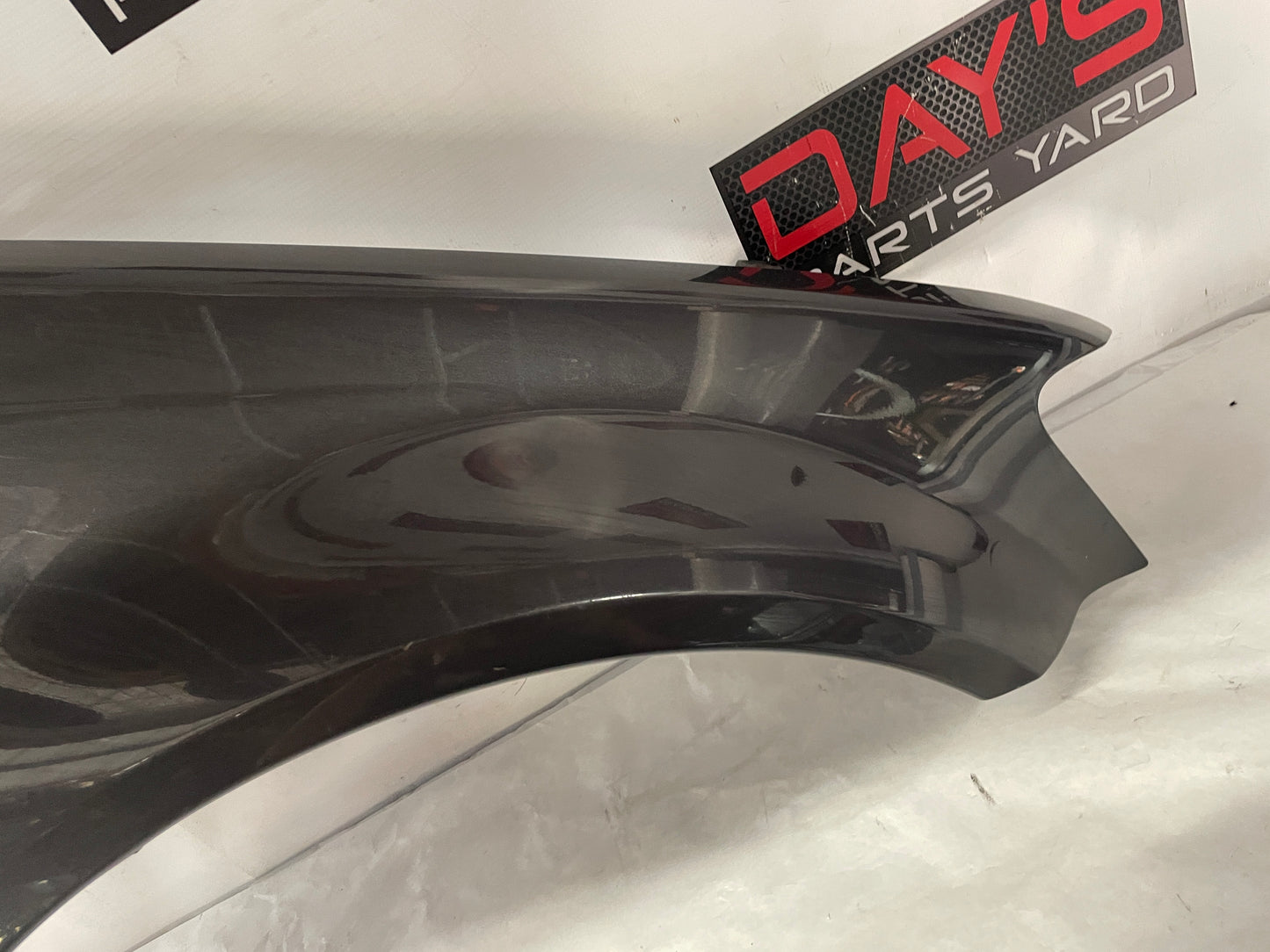 2009 Pontiac G8 Base RH Passenger Front Fender OEM - Day's Parts Yard
