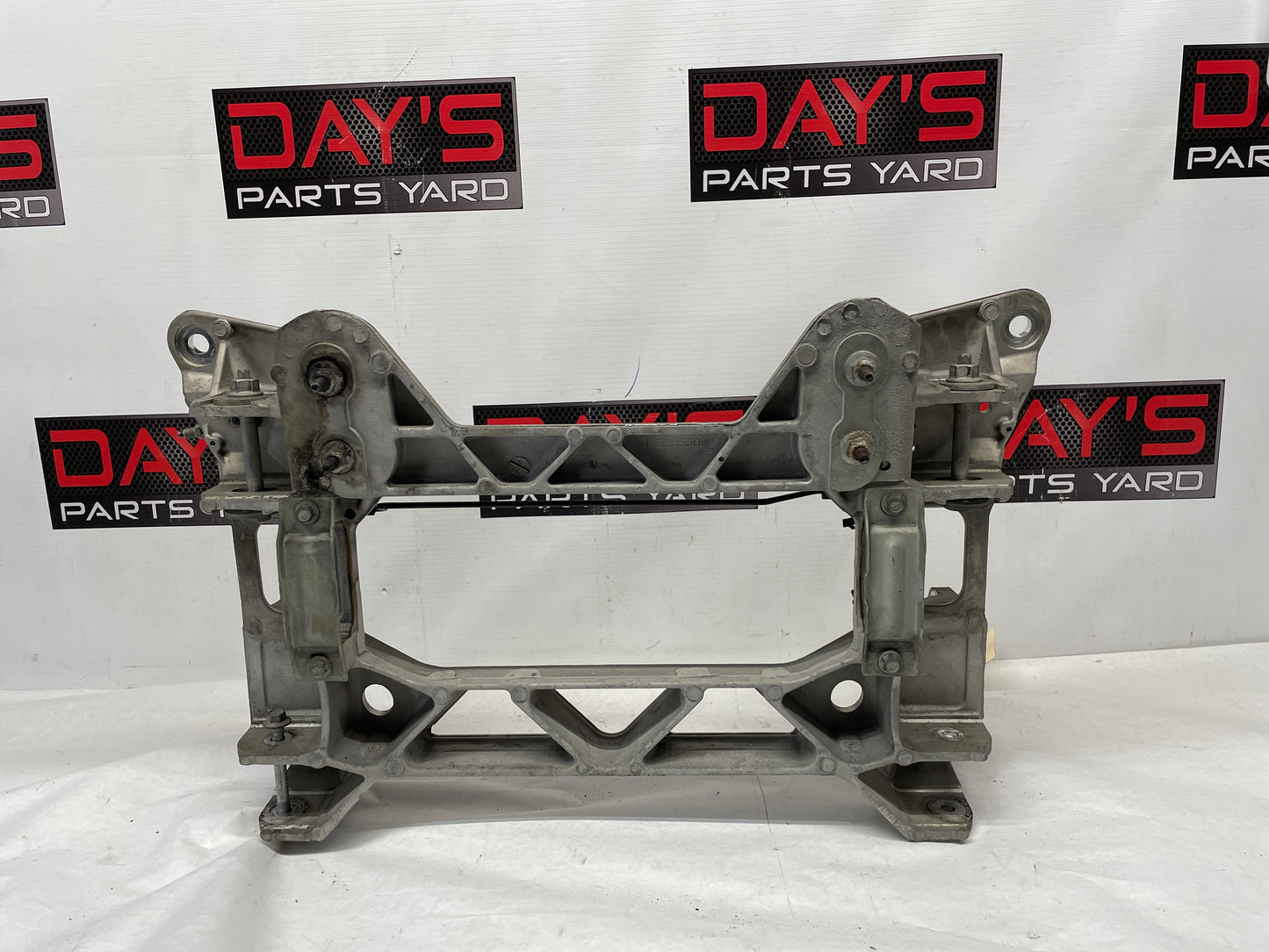 2005 Chevy C6 Corvette Rear Suspension Crossmember Cradle K Member Frame OEM - Day's Parts Yard