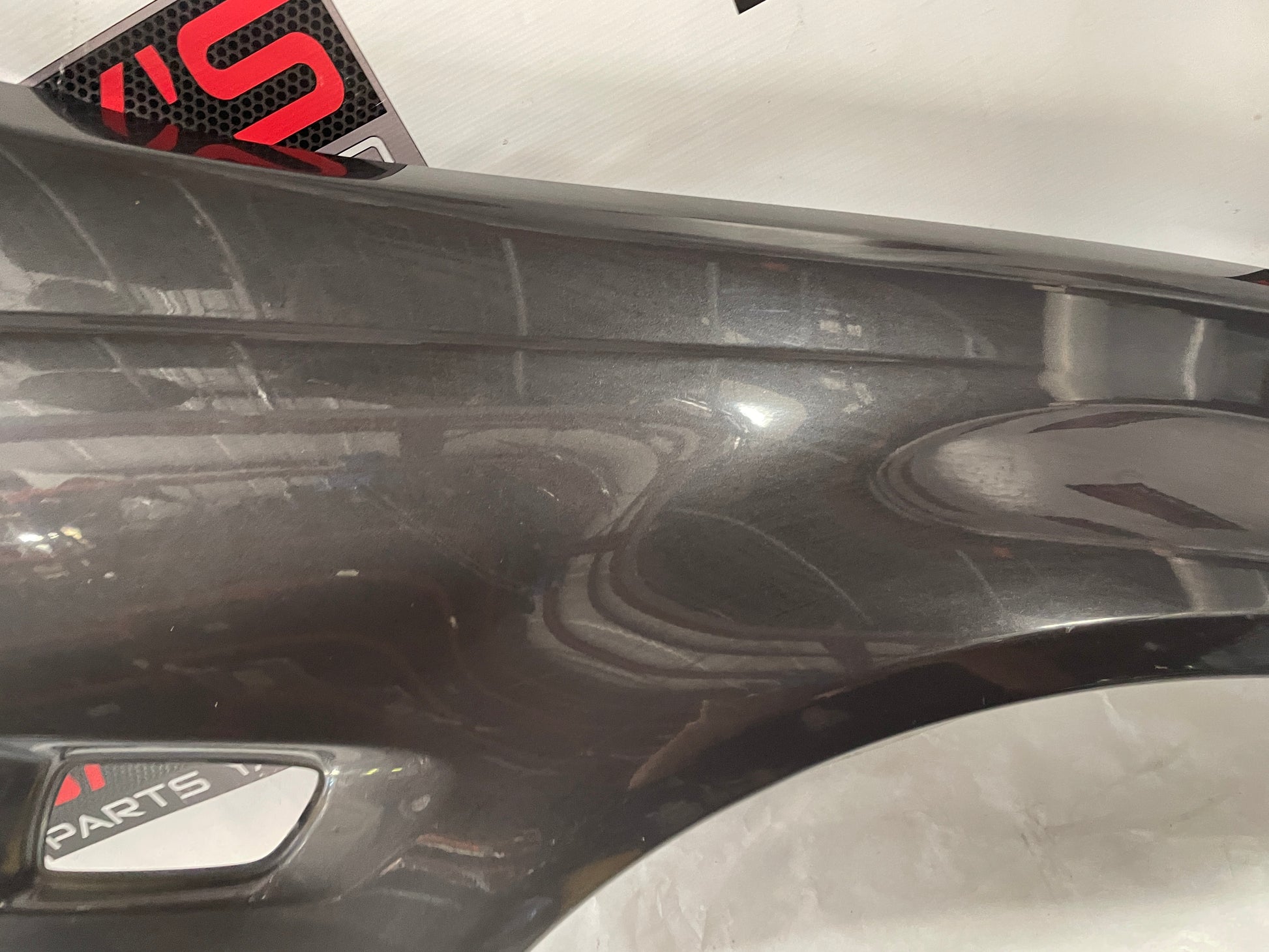 2009 Pontiac G8 Base RH Passenger Front Fender OEM - Day's Parts Yard