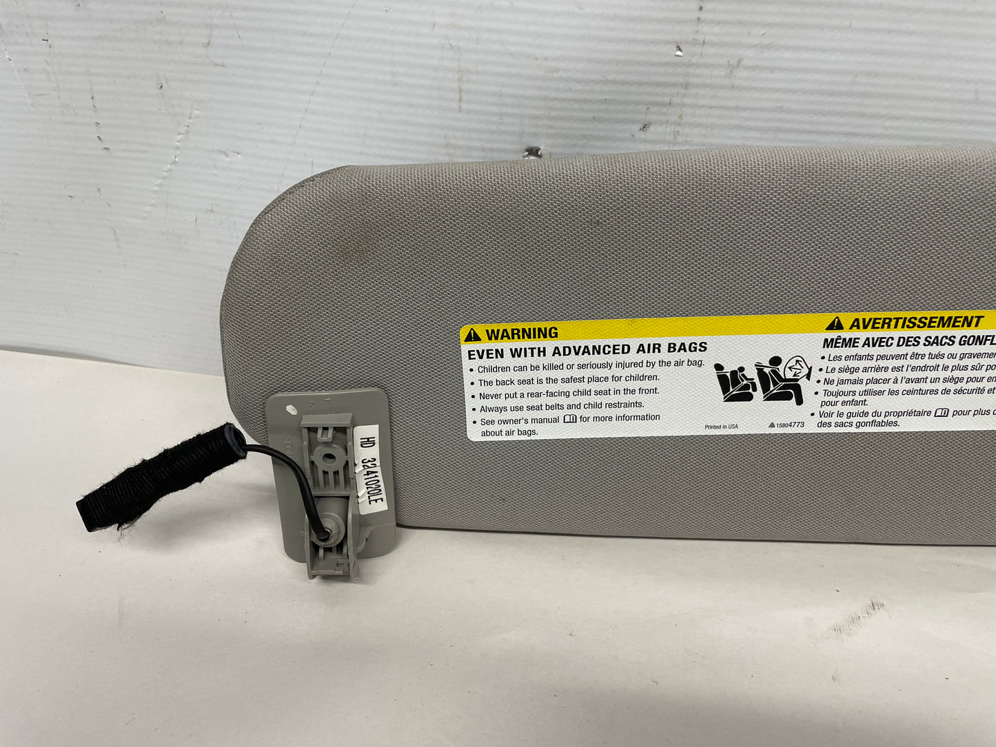 2015 Chevy SS Sedan RH & LH Sun Visor Sunvisor w/Clips OEM - Day's Parts Yard