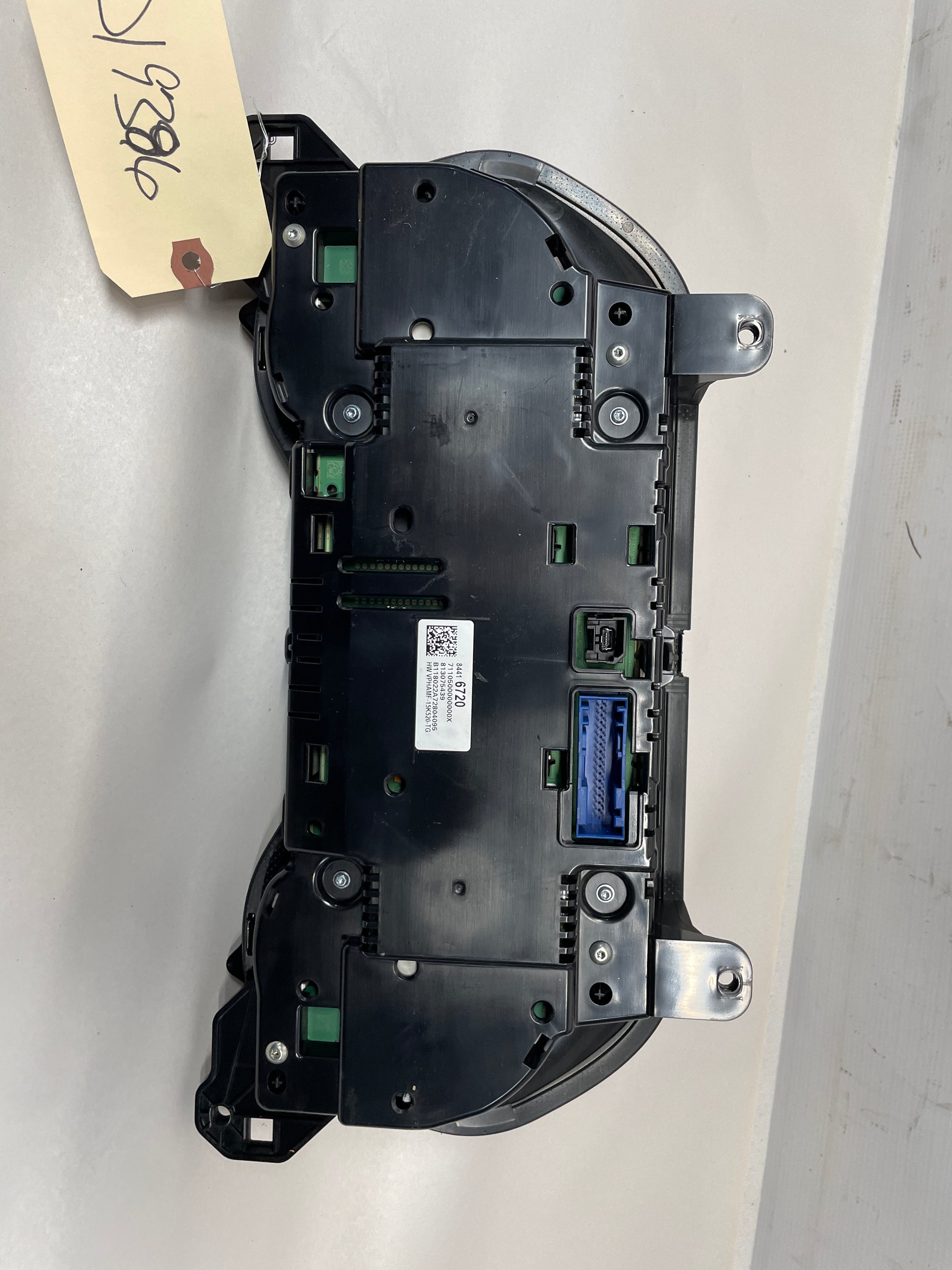 2018 Chevy Camaro 1LE SS Gauge Cluster Speedometer OEM - Day's Parts Yard