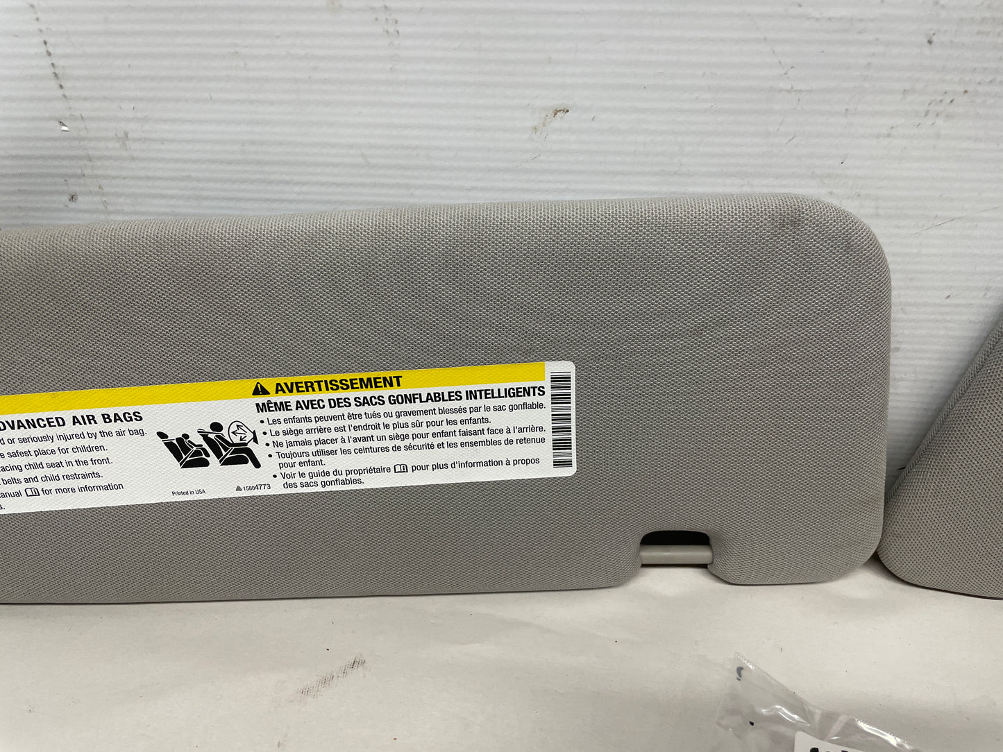 2015 Chevy SS Sedan RH & LH Sun Visor Sunvisor w/Clips OEM - Day's Parts Yard