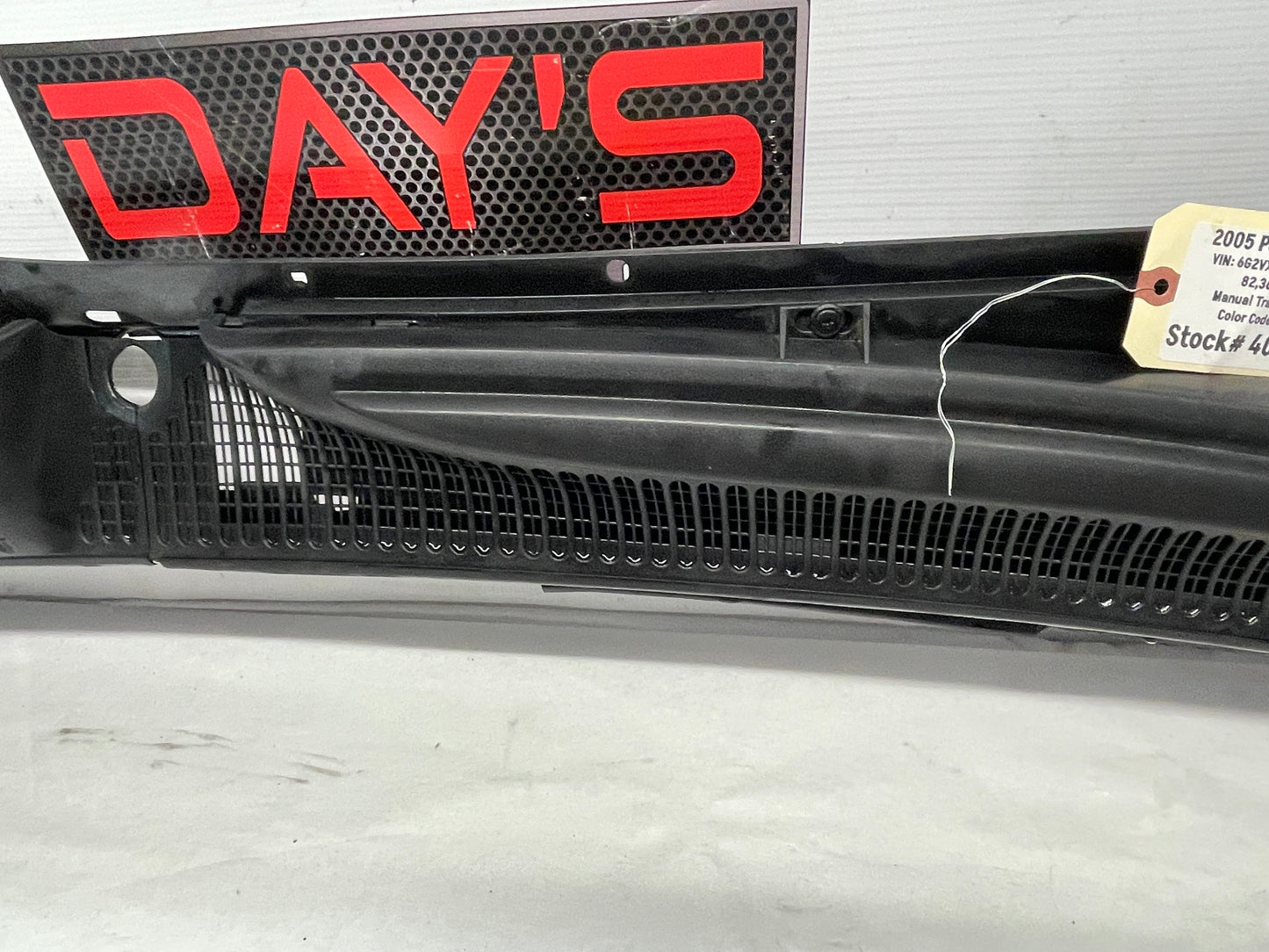 2005 Pontiac GTO Complete Windshield Wiper Cowl Assembly OEM
