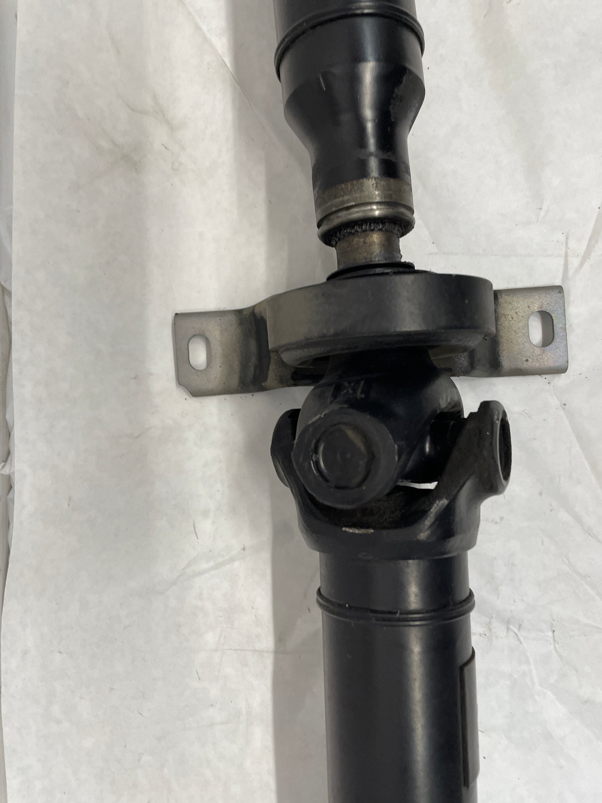 2019 Chevy Camaro SS  Driveshaft Drive Propeller Shaft Line OEM - Day's Parts Yard