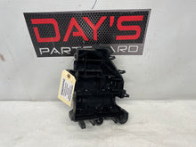 2009 Pontiac G8 Base Fuse Panel Junction Block Box Retainer OEM - Day's Parts Yard