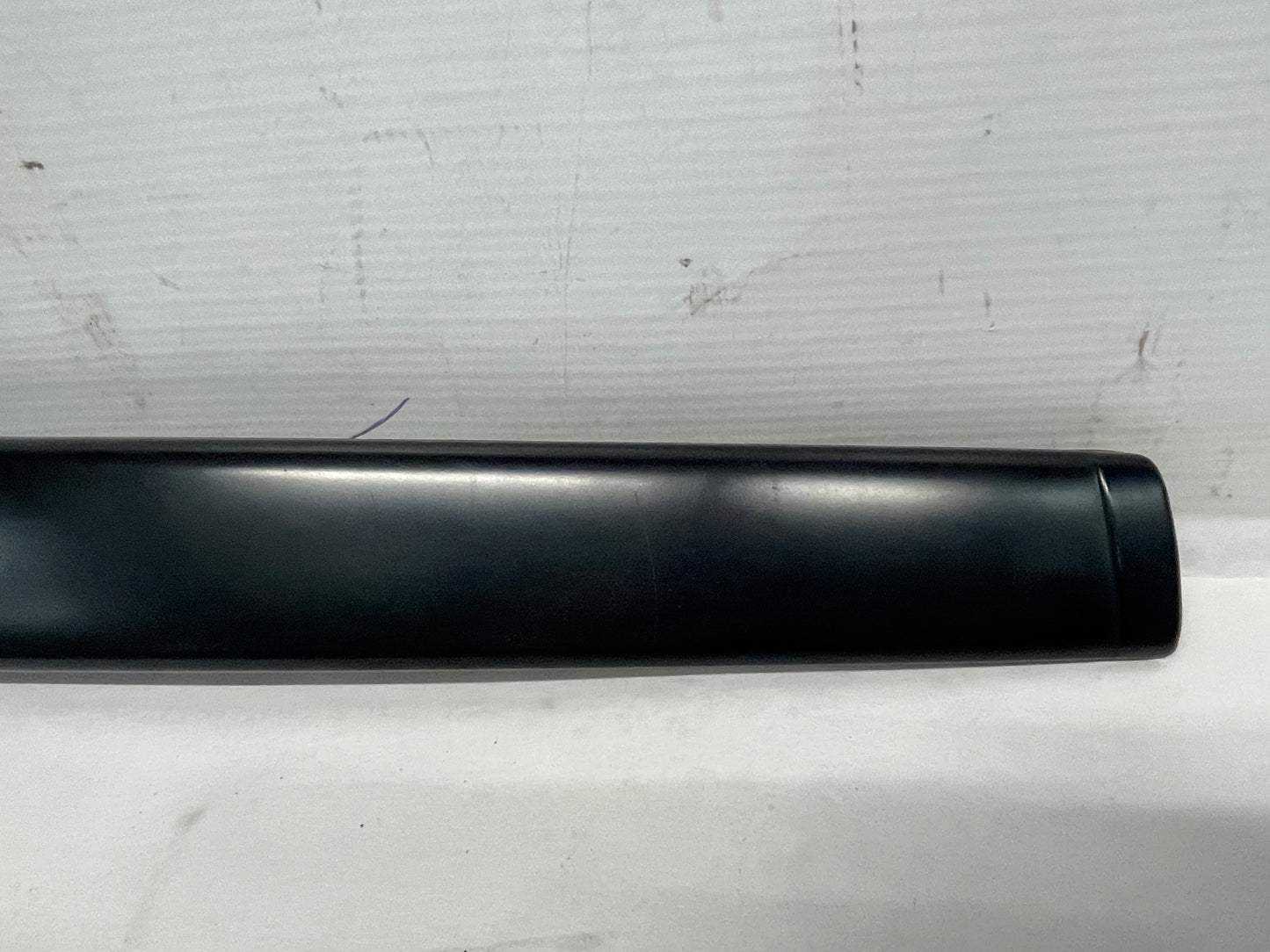 2005 Pontiac GTO LH Driver Exterior B Pillar Window Trim Cover OEM
