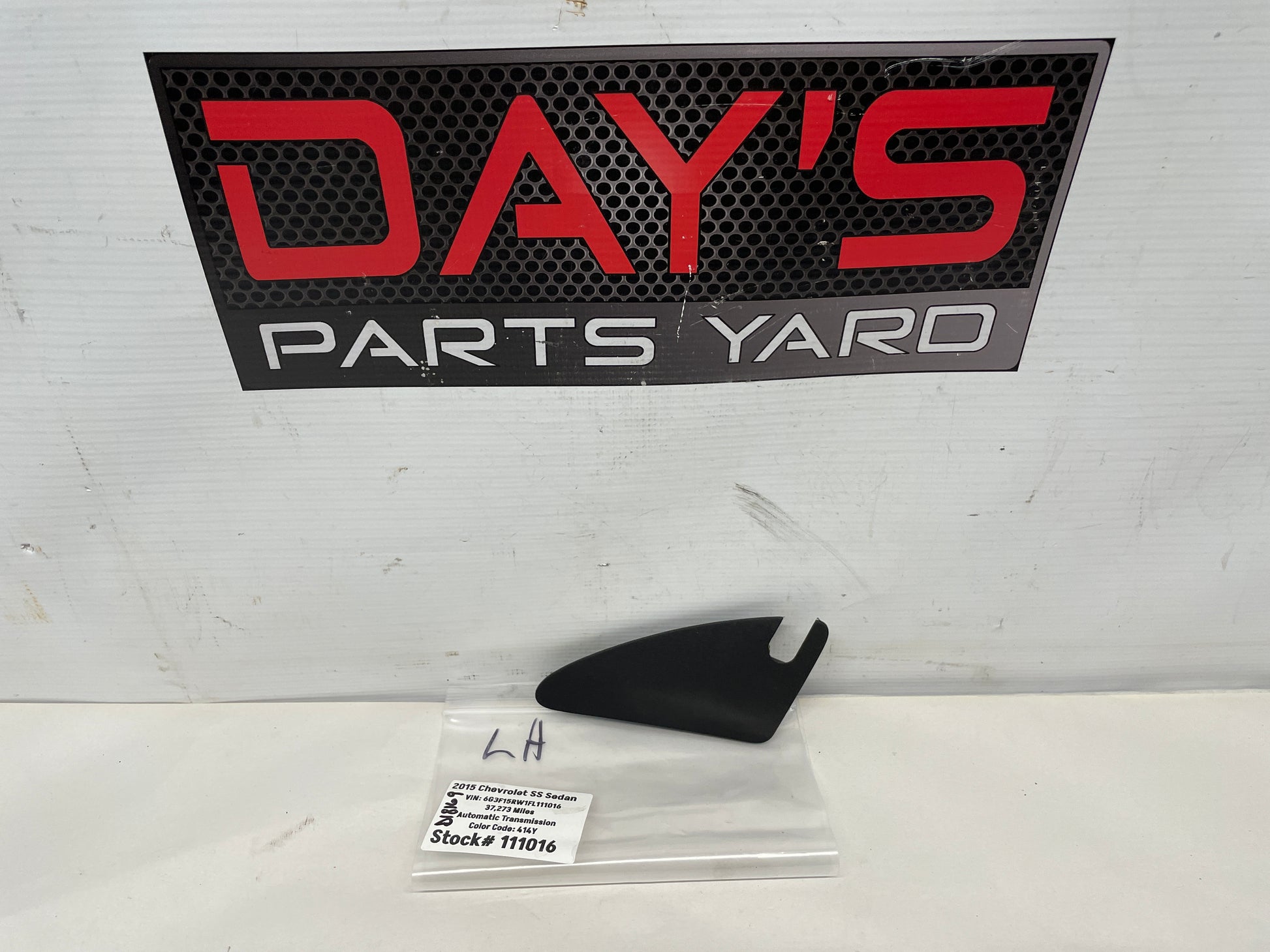 2015 Chevy SS Sedan LH Driver Interior Mirror Cover Trim OEM - Day's Parts Yard