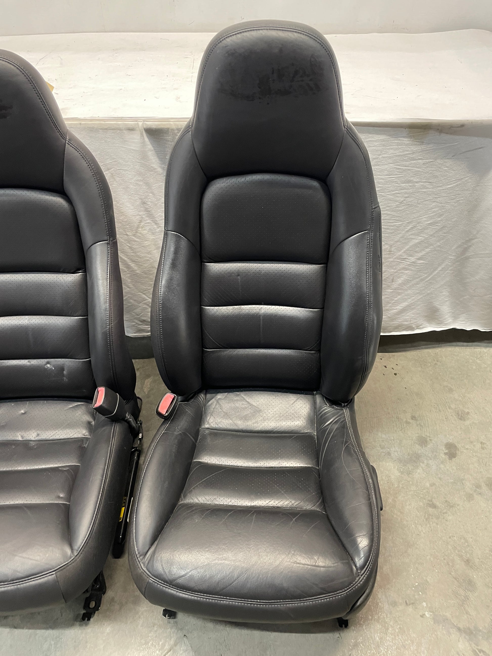 2005 Chevy C6 Corvette Front Seats Black Leather OEM - Day's Parts Yard