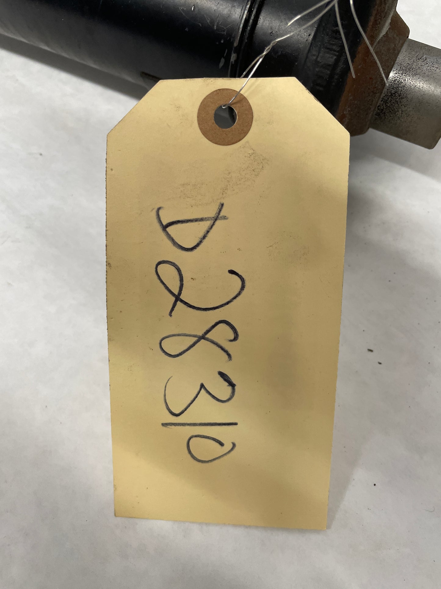 2019 Chevy Camaro SS  Driveshaft Drive Propeller Shaft Line OEM - Day's Parts Yard