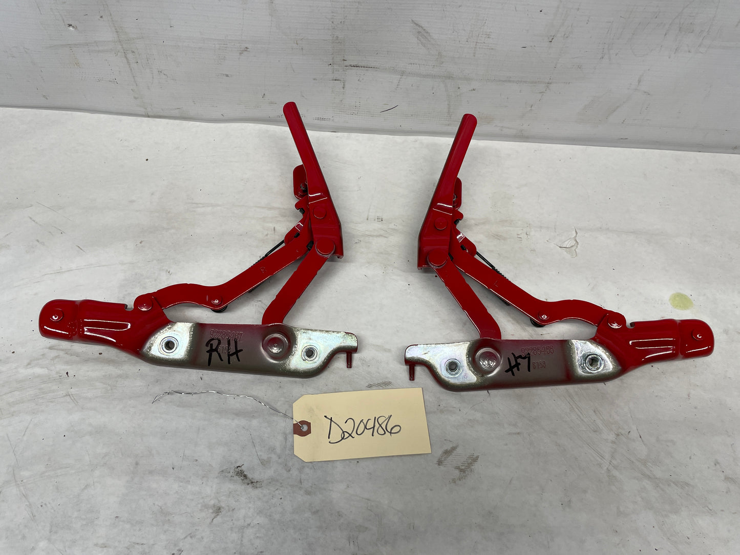 2017 Chevy SS Sedan RH & LH Trunk Hinges OEM - Day's Parts Yard