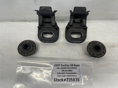 2009 Pontiac G8 Base Upper & Side Radiator Mounts OEM - Day's Parts Yard