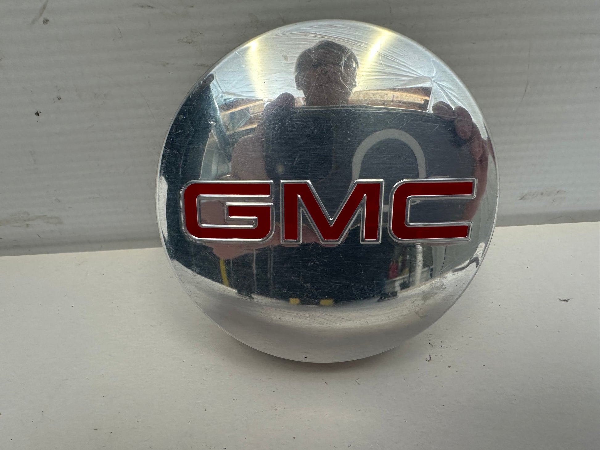 2018 GMC Sierra 1500 SLT Center Wheel Cap OEM - Day's Parts Yard