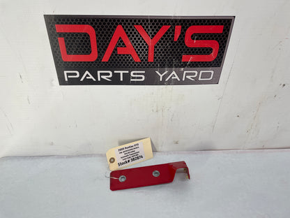 2005 Pontiac GTO RH Passenger Fender Side Skirt Rocker Molding Support Bracket OEM - Day's Parts Yard