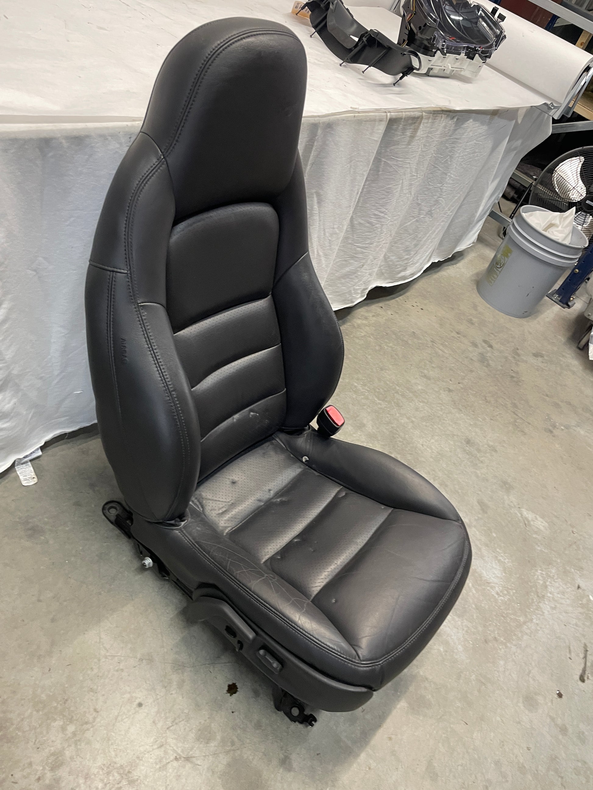 2005 Chevy C6 Corvette Front Seats Black Leather OEM - Day's Parts Yard