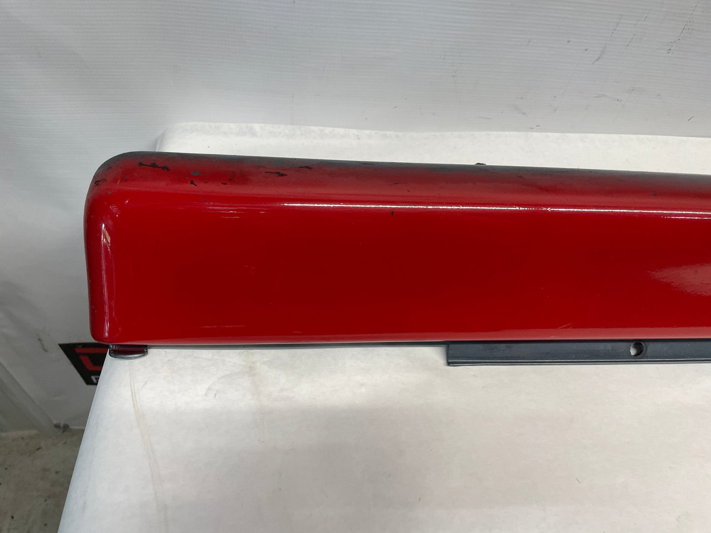2005 Pontiac GTO RH Passenger Rocker Molding Side Skirt Trim Panel OEM