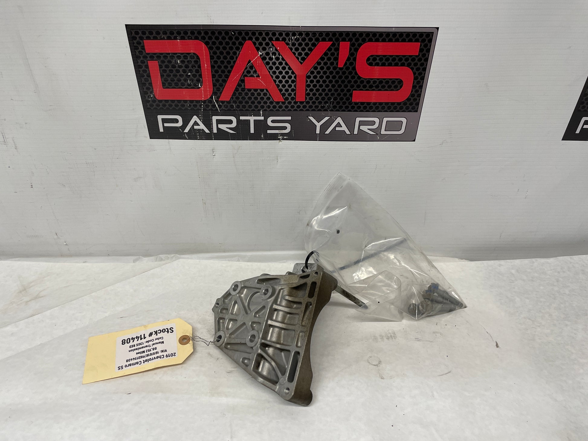 2019 Chevy Camaro SS AC A/C Air Conditioner Compressor Bracket w/ Hardware OEM - Day's Parts Yard