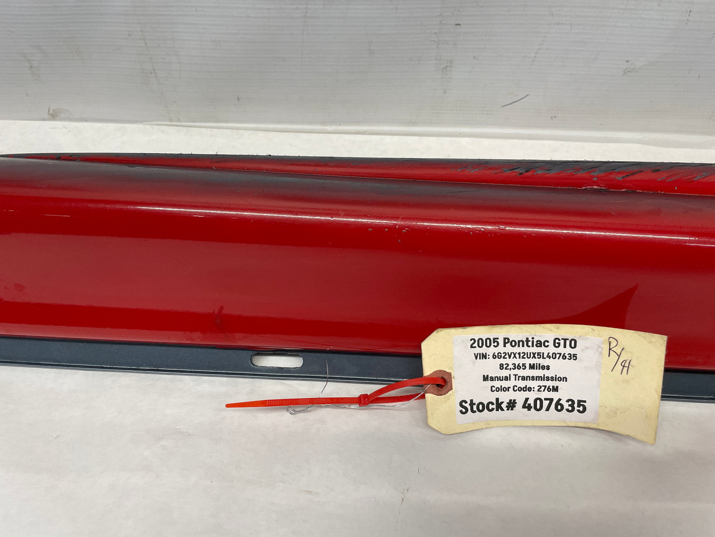 2005 Pontiac GTO RH Passenger Rocker Molding Side Skirt Trim Panel OEM