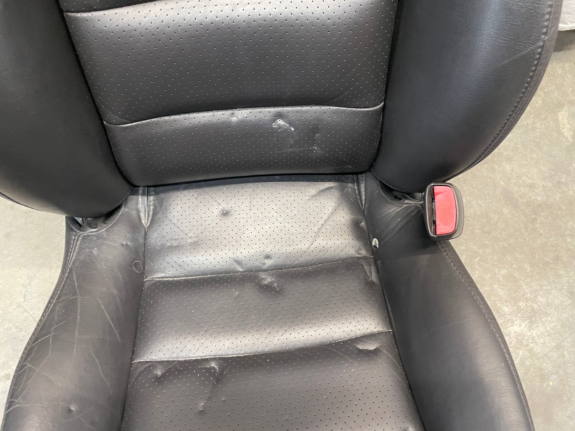 2005 Chevy C6 Corvette Front Seats Black Leather OEM - Day's Parts Yard