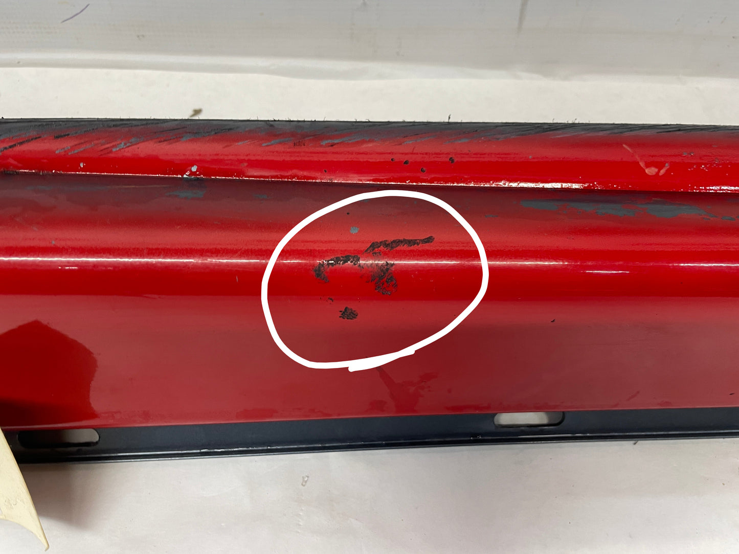 2005 Pontiac GTO RH Passenger Rocker Molding Side Skirt Trim Panel OEM