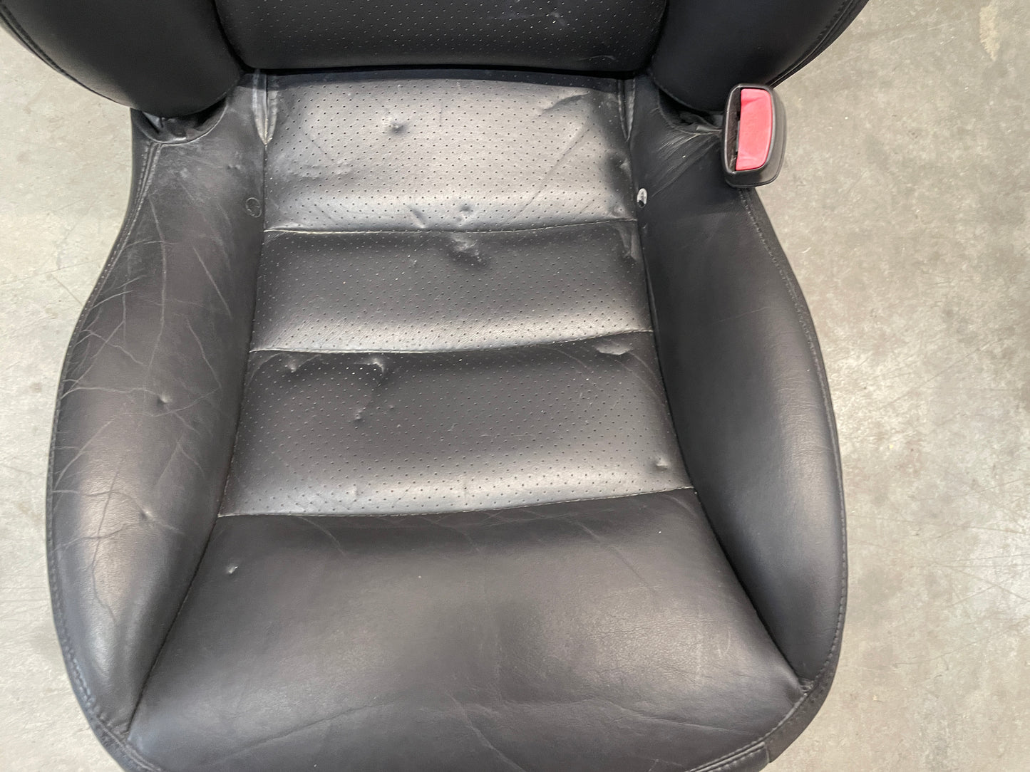 2005 Chevy C6 Corvette Front Seats Black Leather OEM - Day's Parts Yard