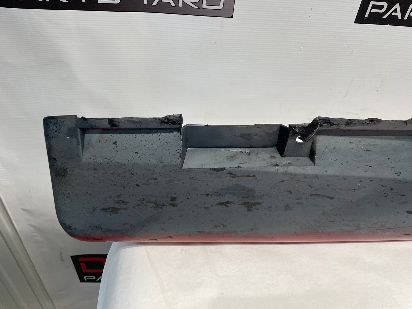 2005 Pontiac GTO RH Passenger Rocker Molding Side Skirt Trim Panel OEM