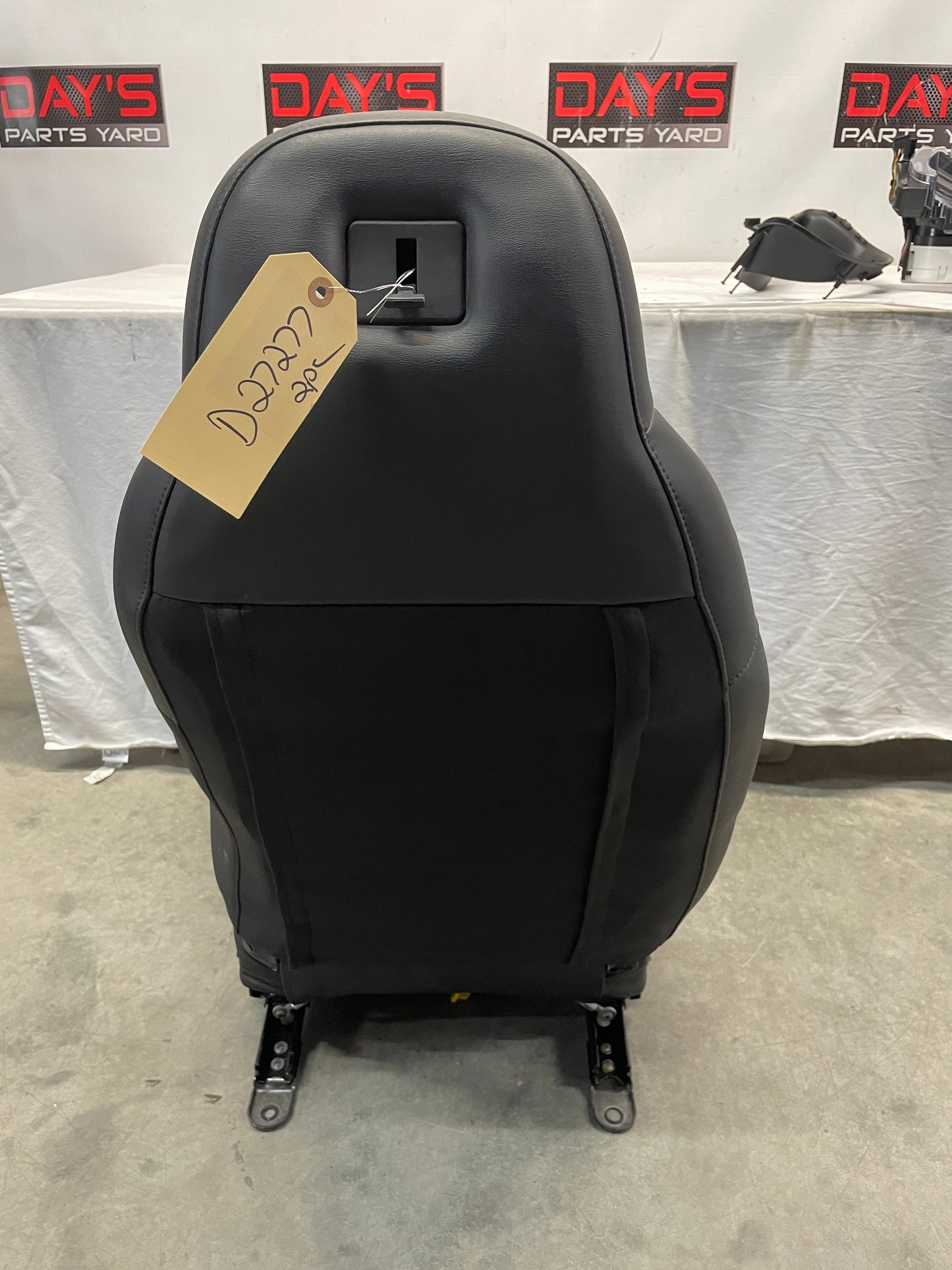 2005 Chevy C6 Corvette Front Seats Black Leather OEM - Day's Parts Yard