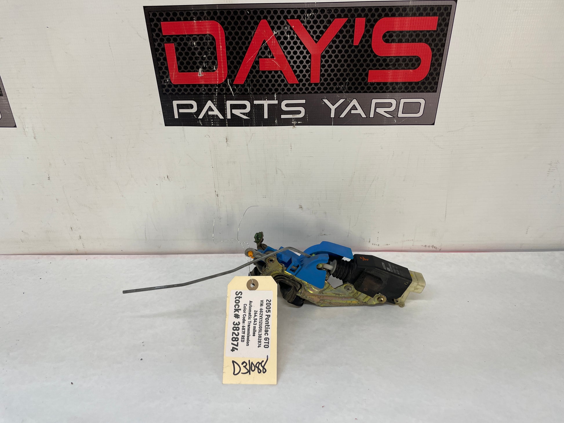 2005 Pontiac GTO LH Driver Door Lock Actuator Assembly OEM - Day's Parts Yard