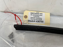 2005 Pontiac GTO RH Passenger Exterior B Pillar Door Jam Window Felt Trim OEM