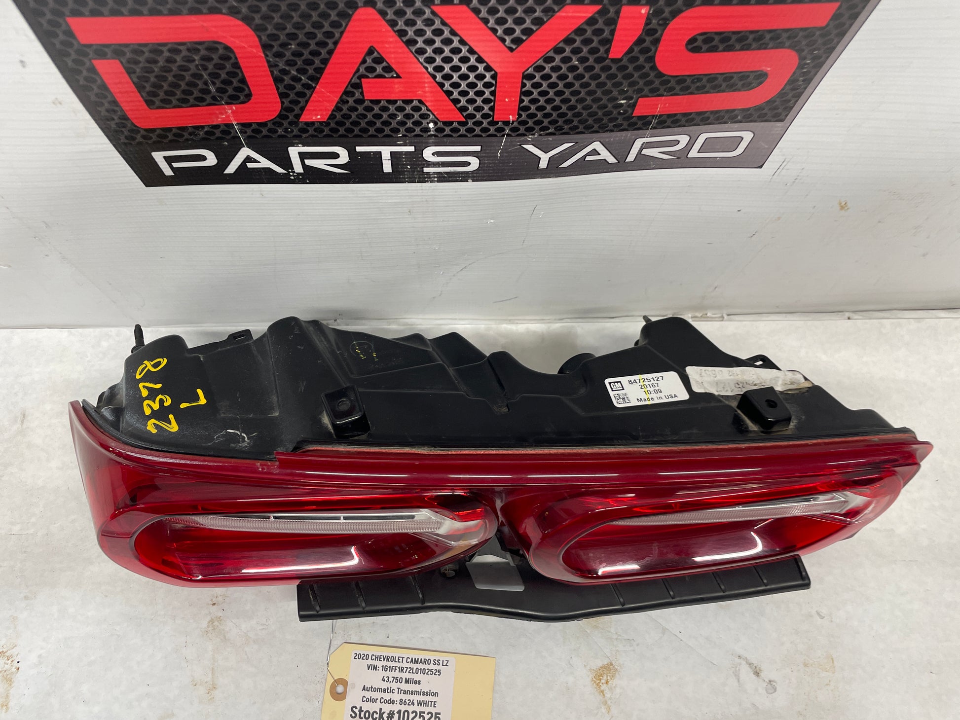 2020 Chevy Camaro SS LZ LH Driver Taillight Tail Light OEM - Day's Parts Yard