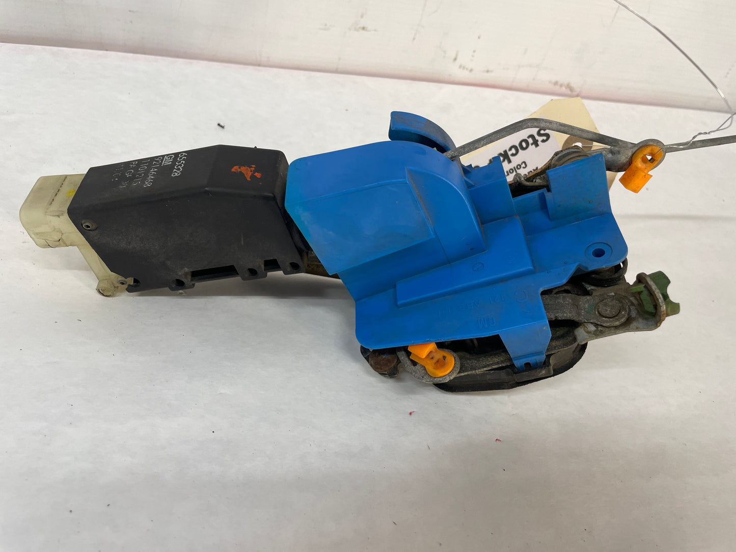2005 Pontiac GTO LH Driver Door Lock Actuator Assembly OEM - Day's Parts Yard