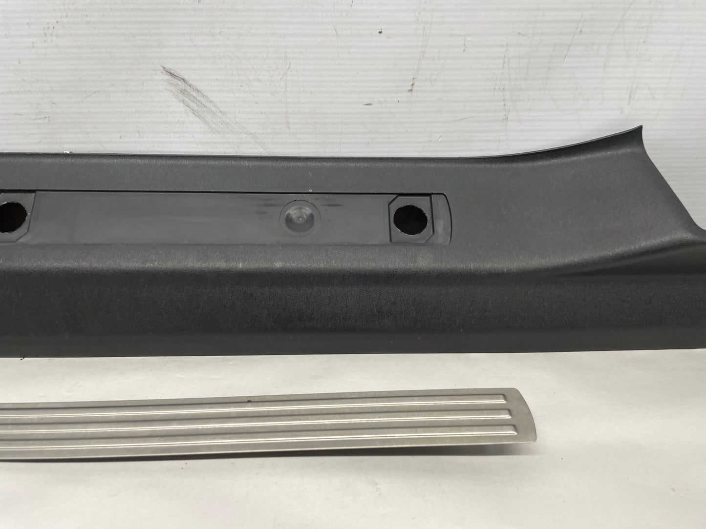 2015 Chevy SS Sedan LH Driver Front Scuff Sill Plate Panel OEM - Day's Parts Yard
