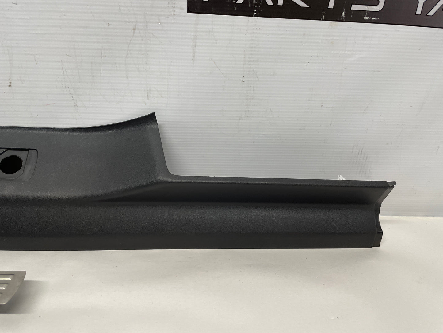2015 Chevy SS Sedan LH Driver Front Scuff Sill Plate Panel OEM - Day's Parts Yard