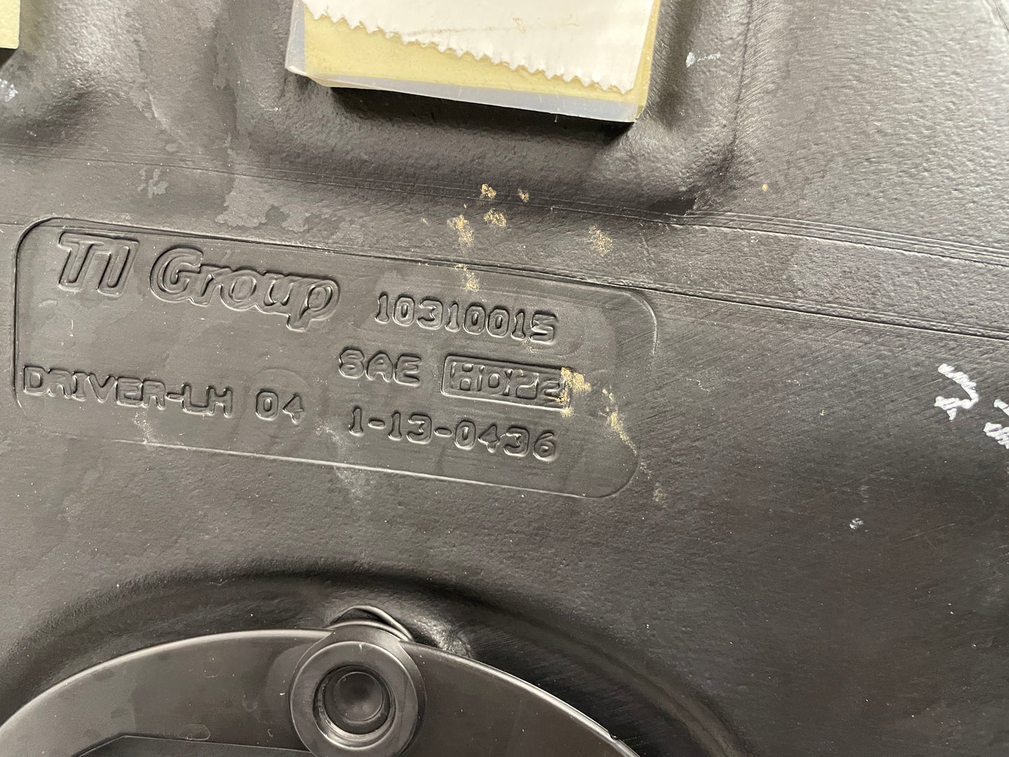 2005 Chevy C6 Corvette RH & LH Fuel Gas Tank w/ Pumps OEM - Day's Parts Yard