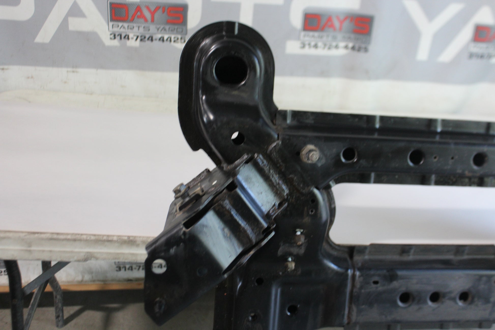 2008 Pontiac G8 GT Front Cradle Cross K Member Sub Frame OEM - Day's Parts Yard