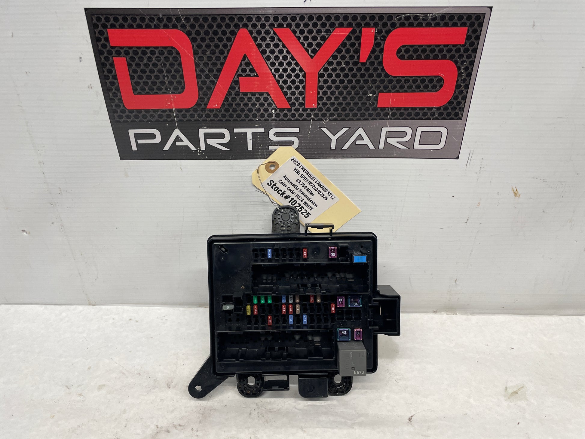 2020 Chevy Camaro SS LZ Electronic Cabin Fuse Relay - Day's Parts Yard