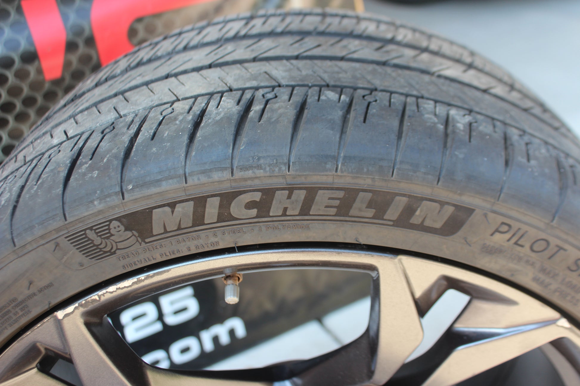 2019 Chevy Camaro SS 1LE Rear Wheel and Tire 20x11 OEM - Day's Parts Yard