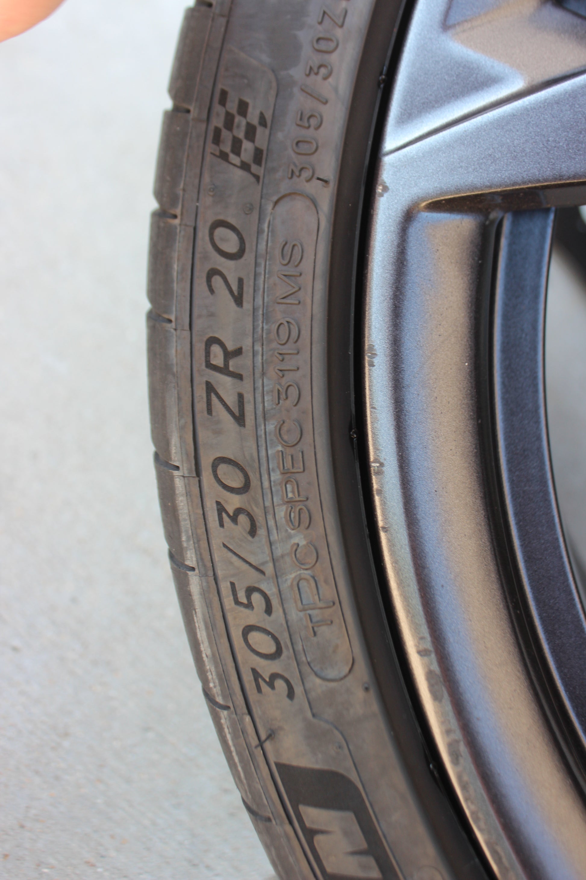 2019 Chevy Camaro SS 1LE Rear Wheel and Tire 20x11 OEM - Day's Parts Yard