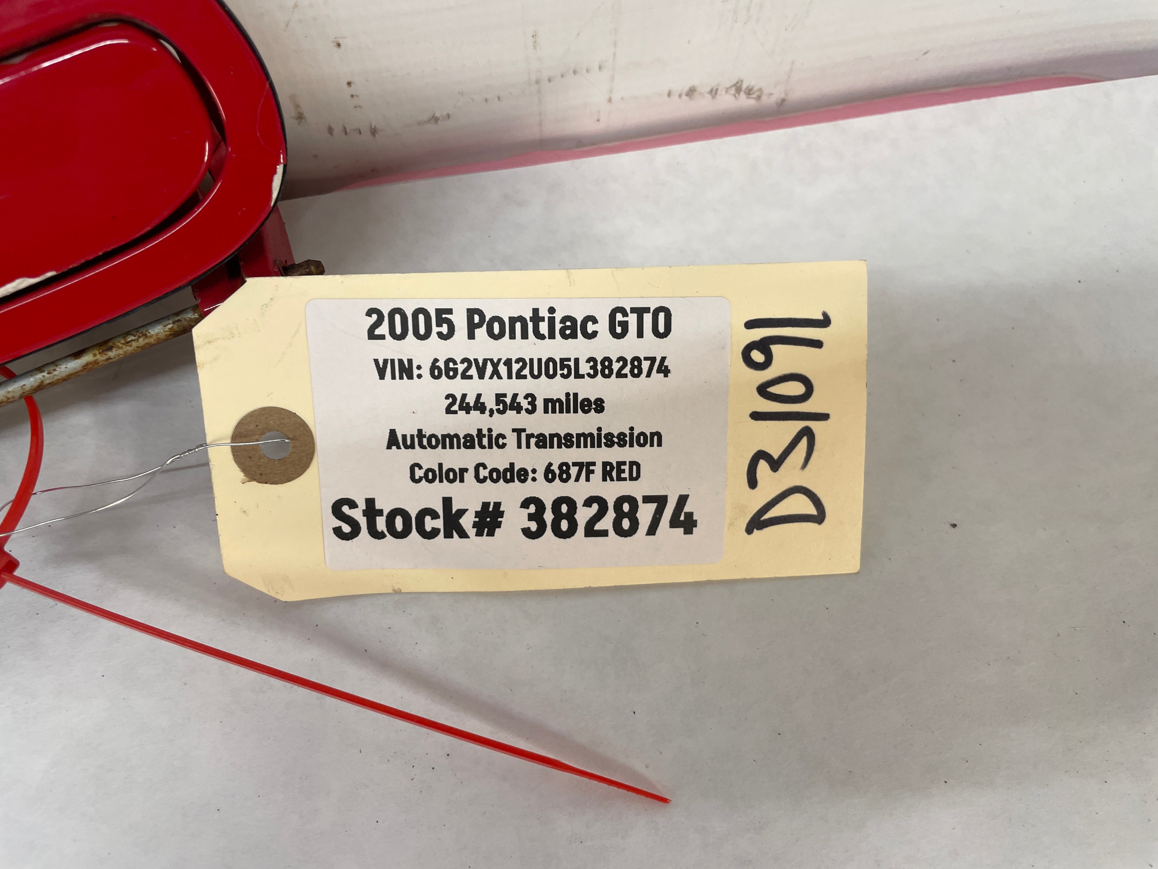 2005 Pontiac GTO RH Passenger Exterior Door Handle Red OEM | Day's
