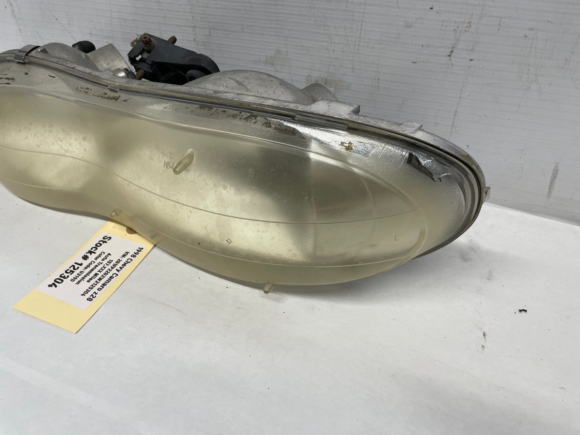 1998 Chevy Camaro Z28 LH Driver Headlight Head Light Lamp OEM - Day's Parts Yard