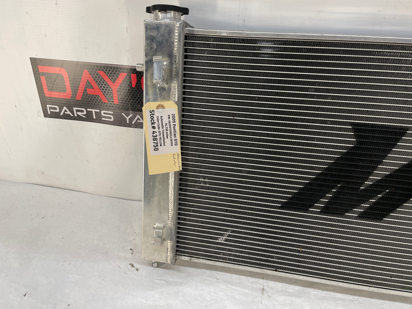 2005 Pontiac GTO Mishimoto Aluminum Radiator